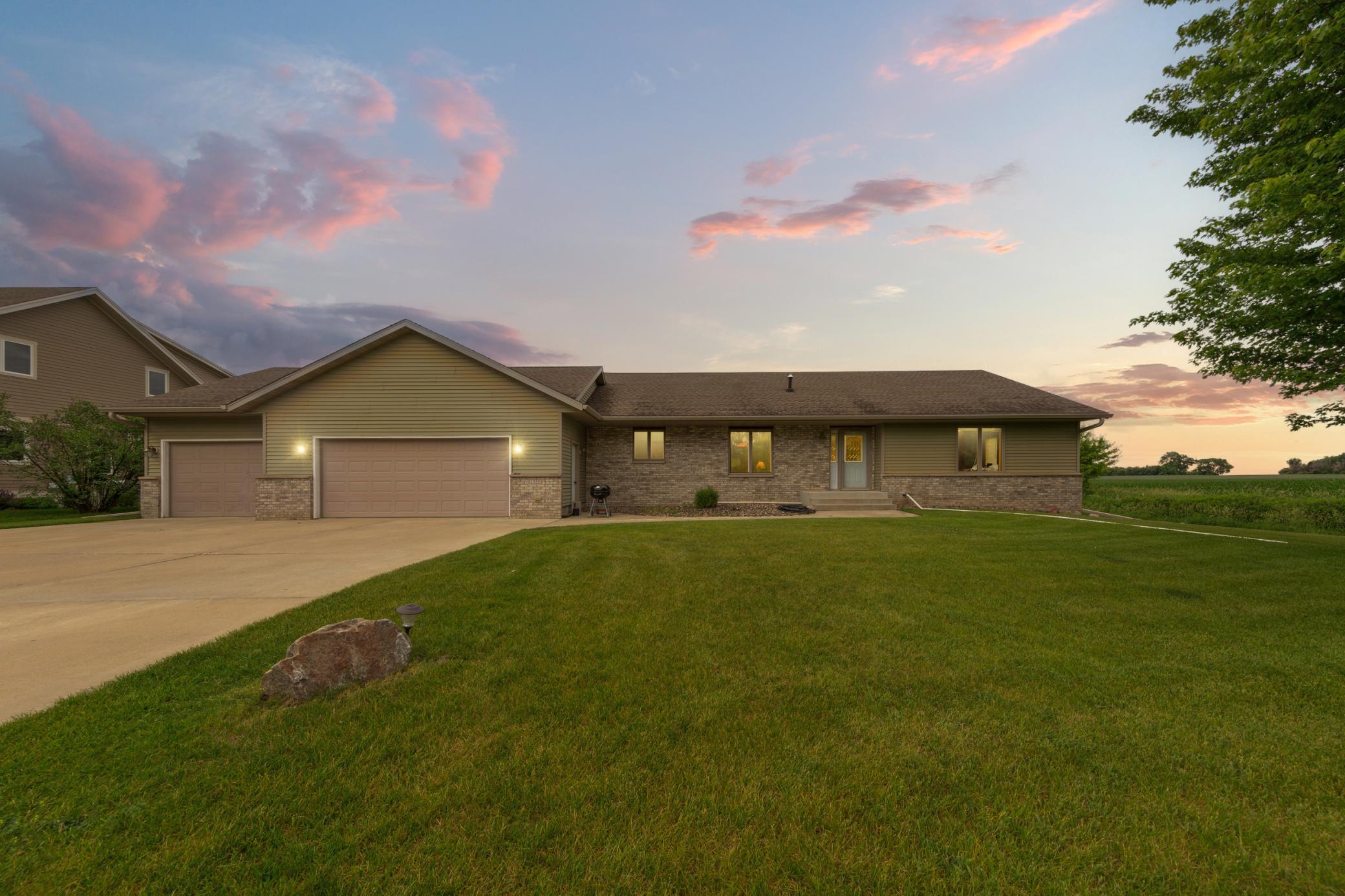 1555 Greenleaf Road Owatonna, MN 55060 - Photo 3 of 31