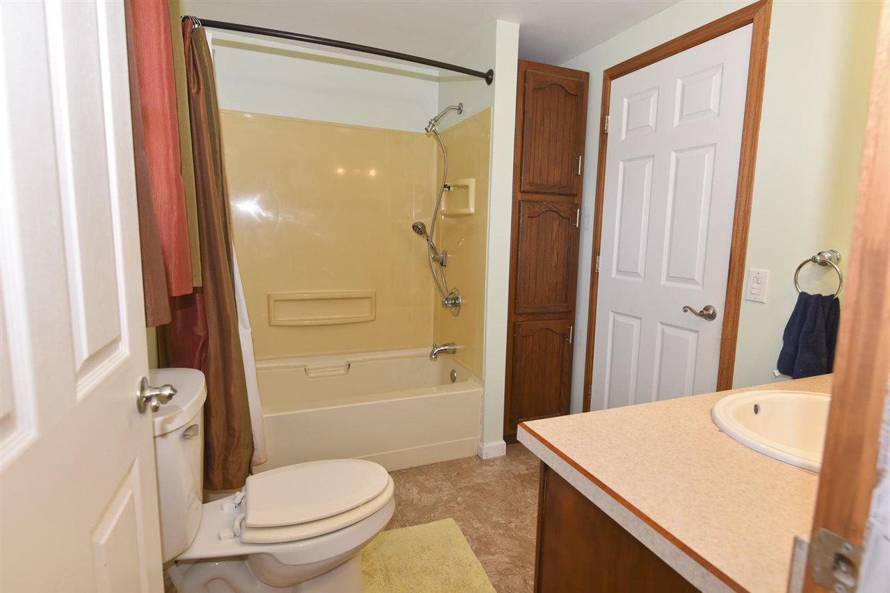 2209 South Nine Mile Road Kawkawlin, MI 48631 - Photo 18 of 27