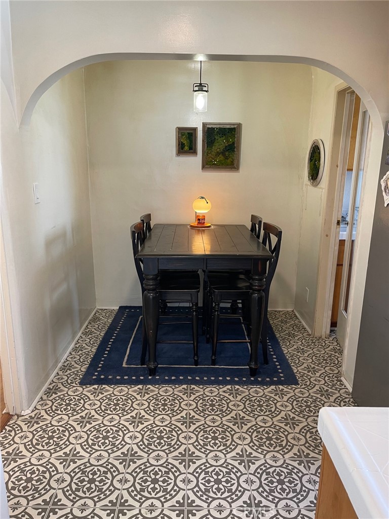 4333 Beatty Drive Riverside, CA 92506 - Photo 11 of 22 Arch to the nook