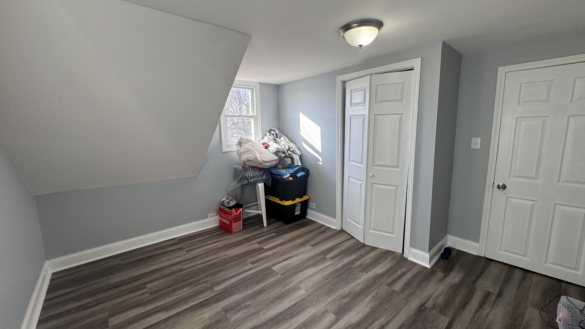 7700 West 83rd Street Bridgeview, IL 60455 - Photo 29 of 37 a view of a room with wooden floor and gym equipment