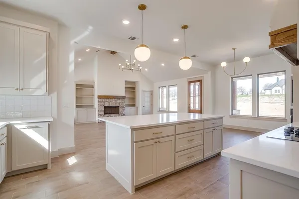$524,900 | 201 Kilkenny Road, Poolville, TX 76487