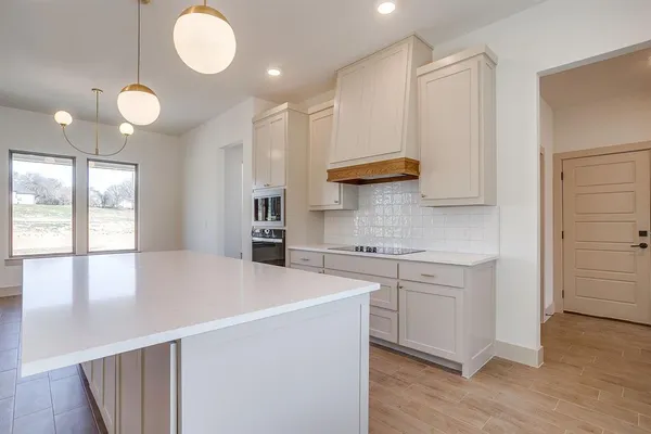 $524,900 | 201 Kilkenny Road, Poolville, TX 76487