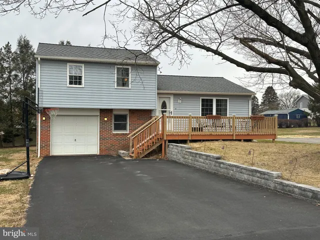 $319,900 | 1030 Stellar Drive, Mount Joy, PA 17552