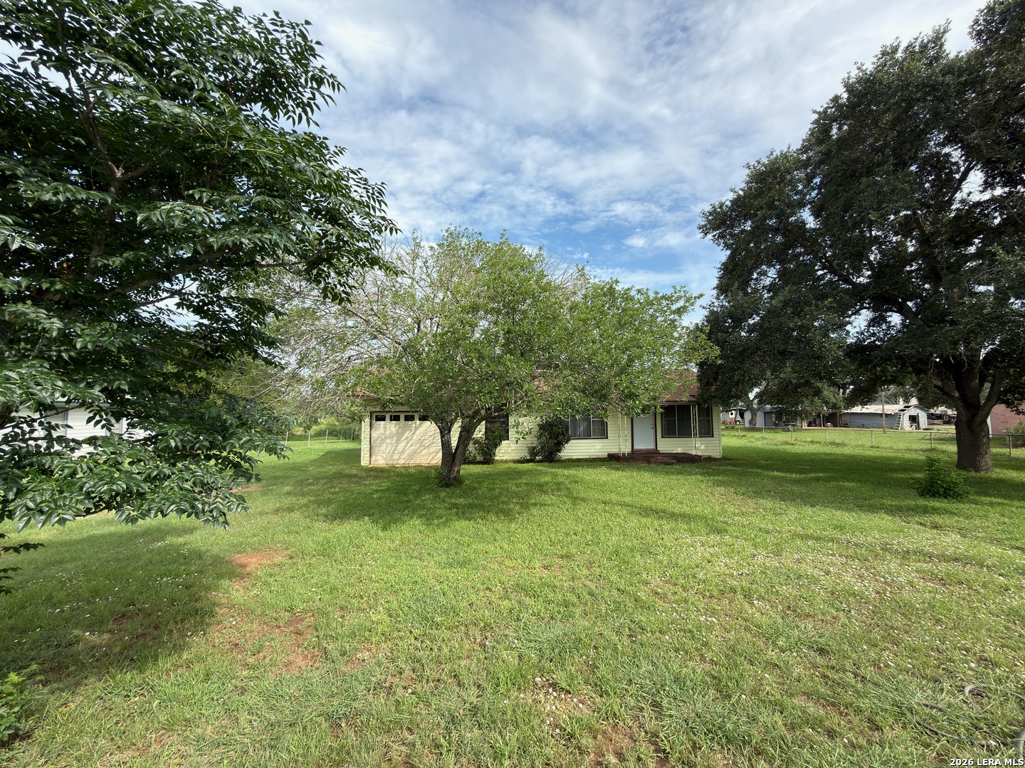 1920 Sutherland Springs Road Floresville, TX 78114 - Photo 3 of 18