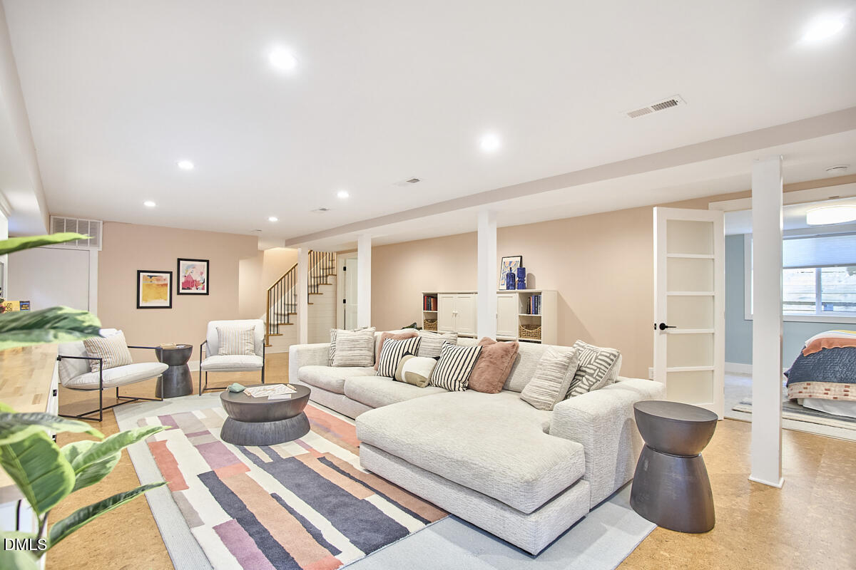 1700 Rosedale Avenue Durham, NC 27707 - Photo 43 of 59 048
