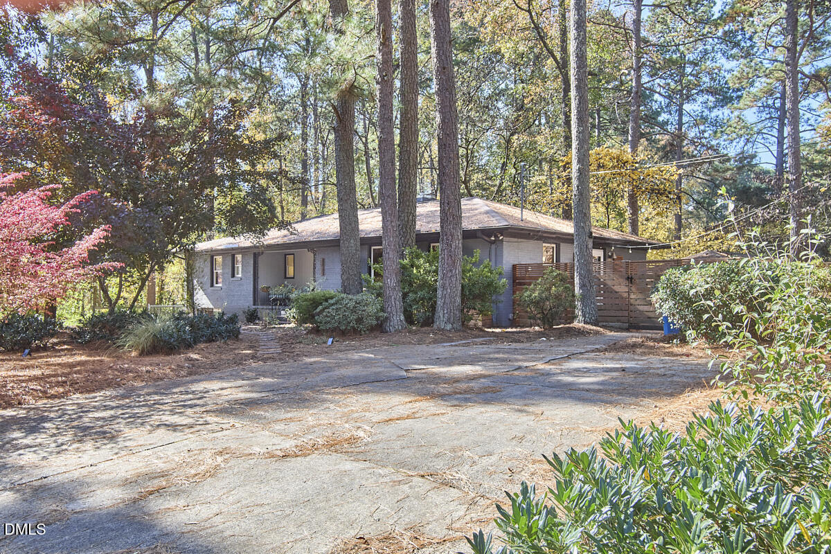 1700 Rosedale Avenue Durham, NC 27707 - Photo 5 of 59 007