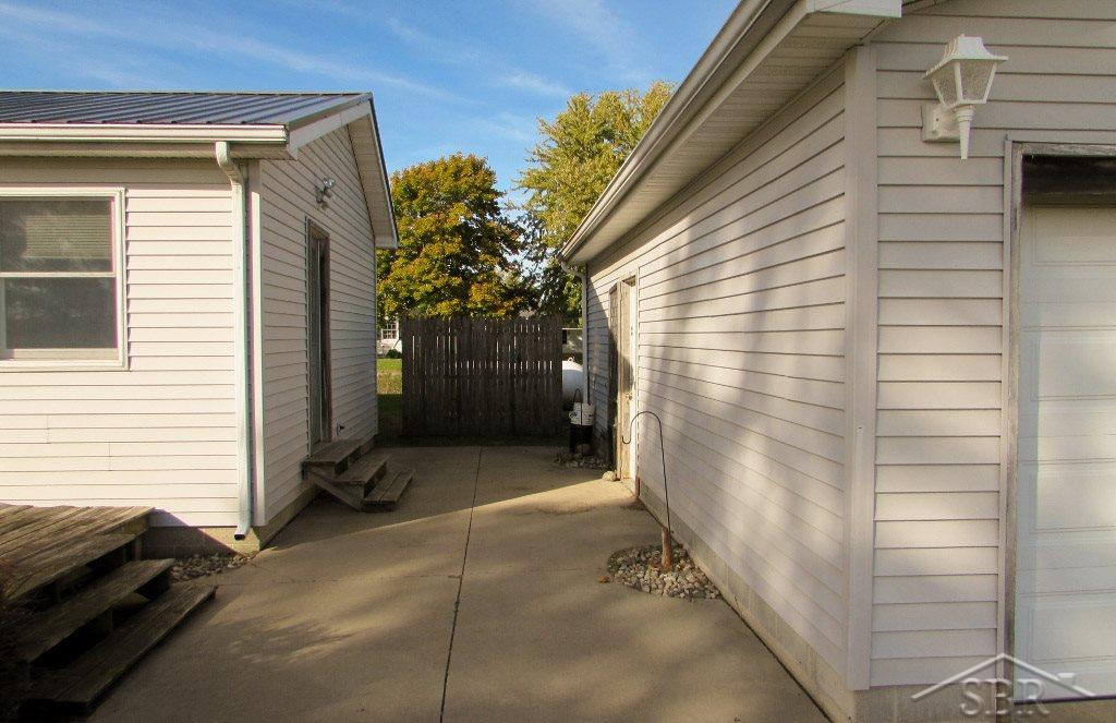 13005 Stuart Road Chesaning, MI 48616 - Photo 8 of 30