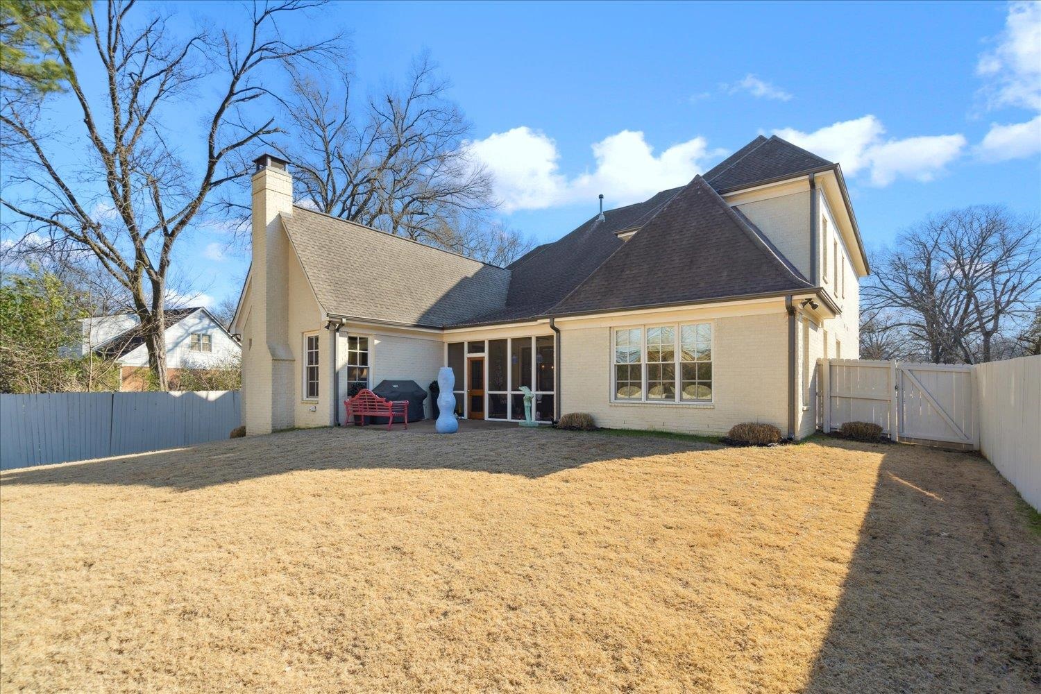 5140 Shady Grove Road Memphis, TN 38117 - Photo 38 of 39 a view of a house with a snow in a yard