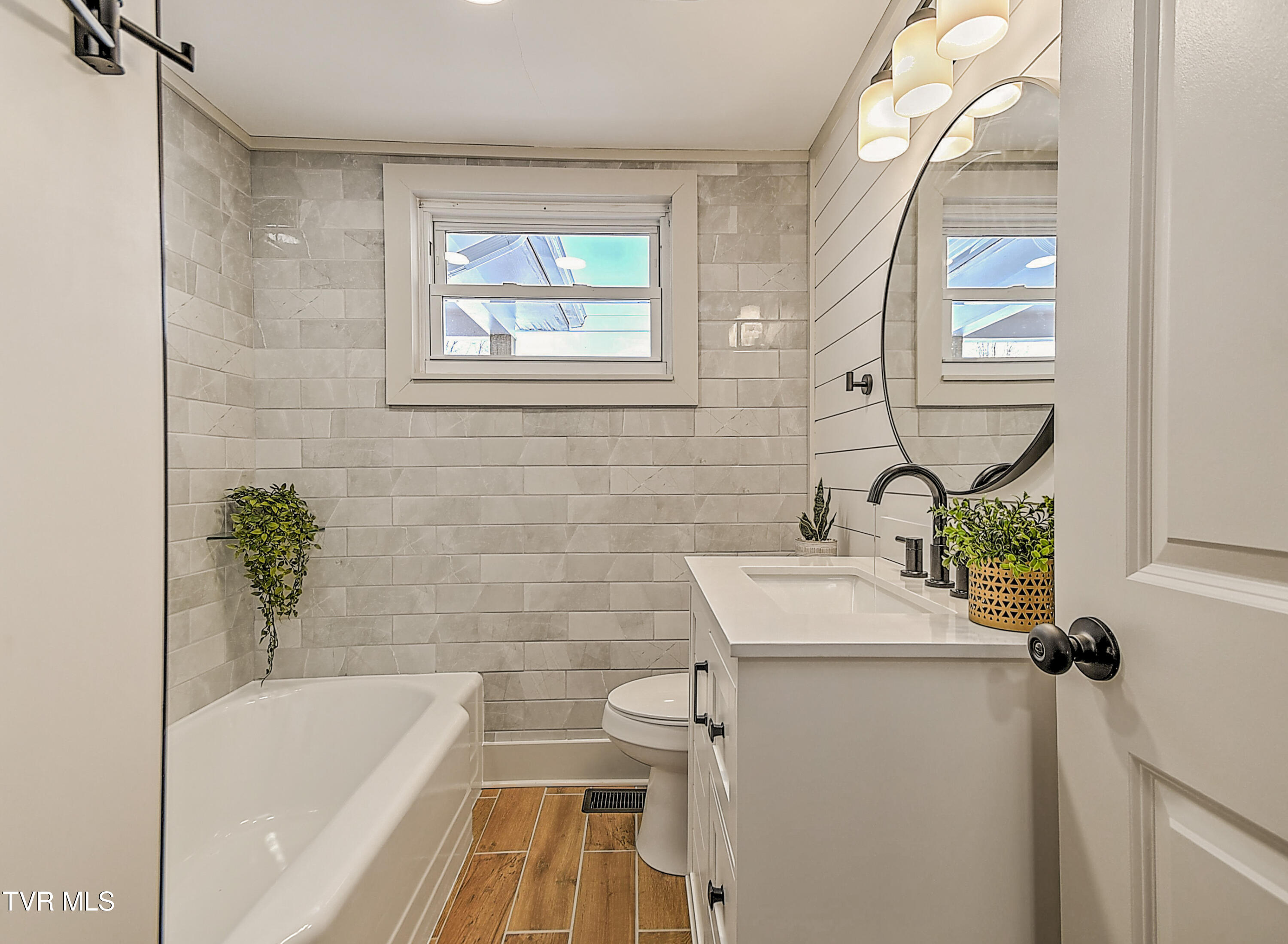 31401 Old Saltworks Road Meadowview, VA 24361 - Photo 14 of 42 Old Saltworks KB-19