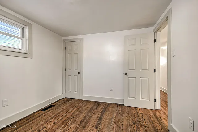 $225,000 | 31401 Old Saltworks Road, Meadowview, VA 24361