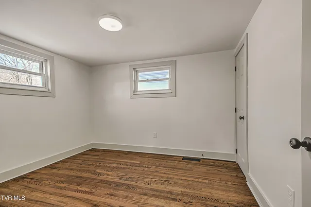 $225,000 | 31401 Old Saltworks Road, Meadowview, VA 24361