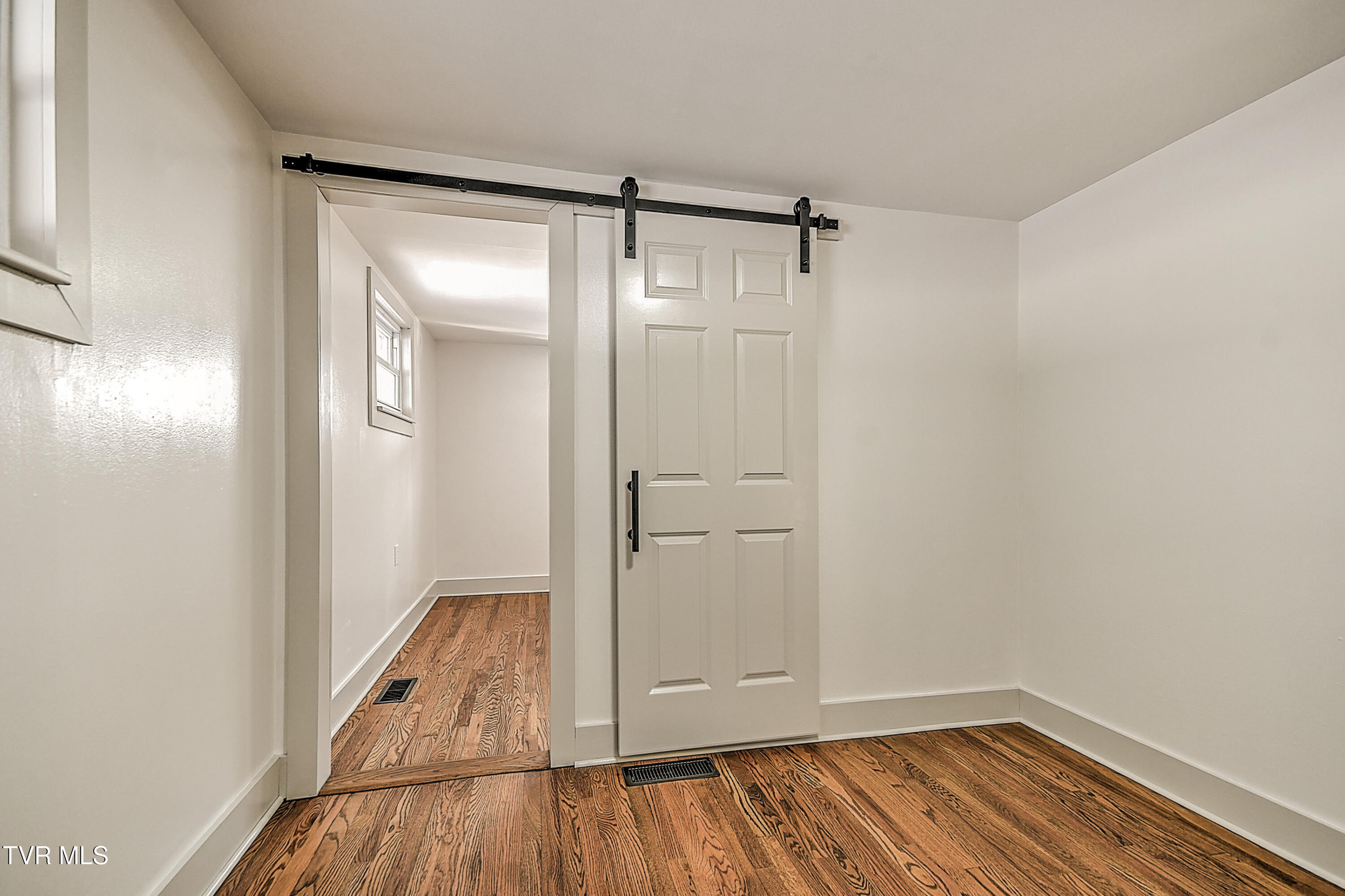 31401 Old Saltworks Road Meadowview, VA 24361 - Photo 20 of 42 Old Saltworks KB-24