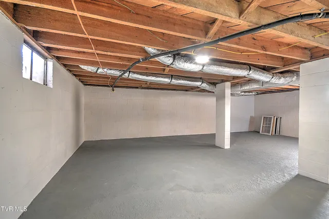 $225,000 | 31401 Old Saltworks Road, Meadowview, VA 24361