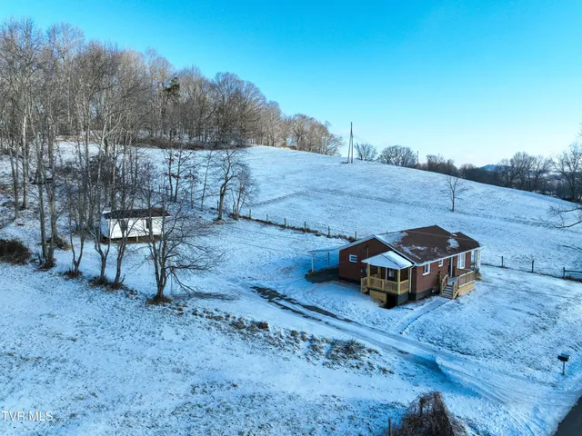 $225,000 | 31401 Old Saltworks Road, Meadowview, VA 24361