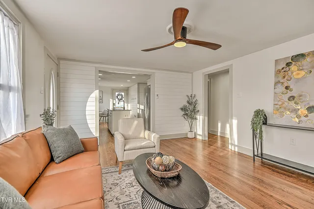 $225,000 | 31401 Old Saltworks Road, Meadowview, VA 24361