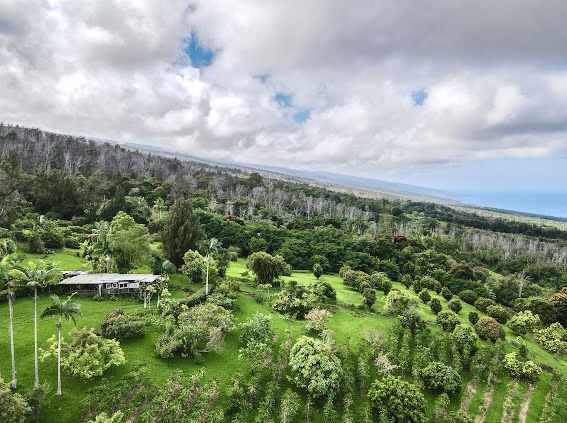 84-539 Telephone Exchange Road Captain Cook, HI 96704 - Photo 17 of 30 a view of a lake with houses in back