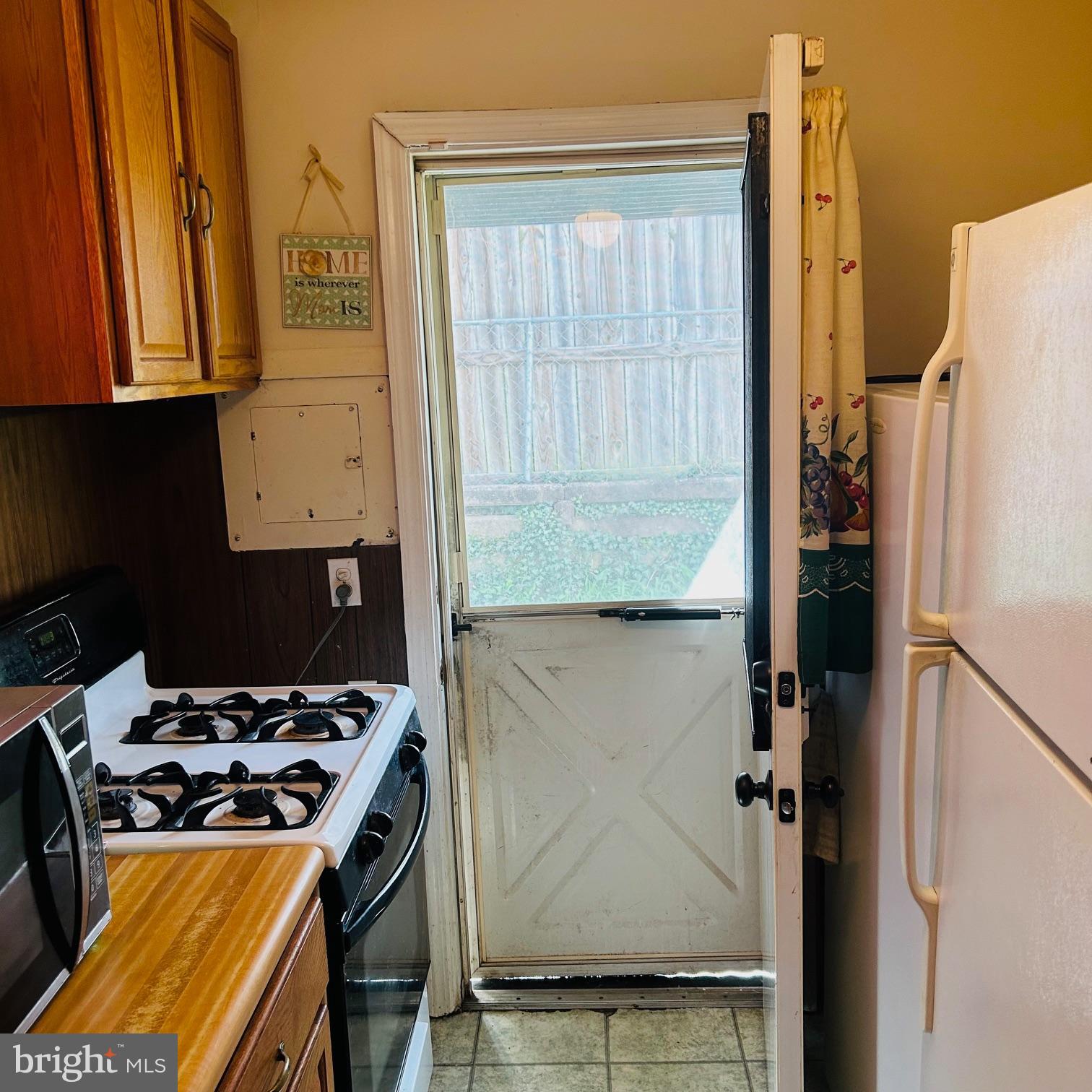 7300 Greeley Road Hyattsville, MD 20785 - Photo 6 of 13 Gallery Image 6