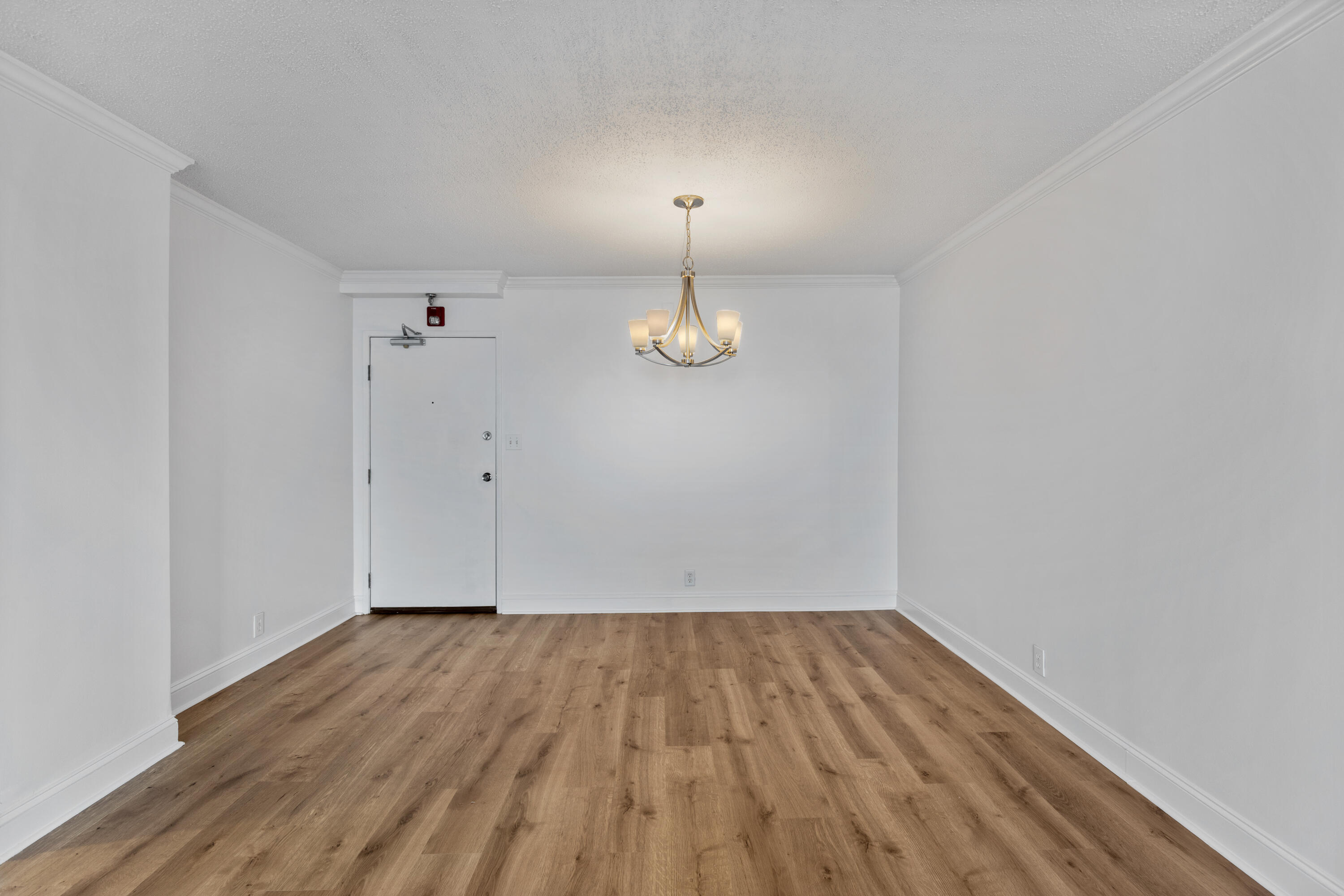 1131 Stringers Ridge Road, Unit 11G Chattanooga, TN 37405 - Photo 10 of 48 DINING SPACE