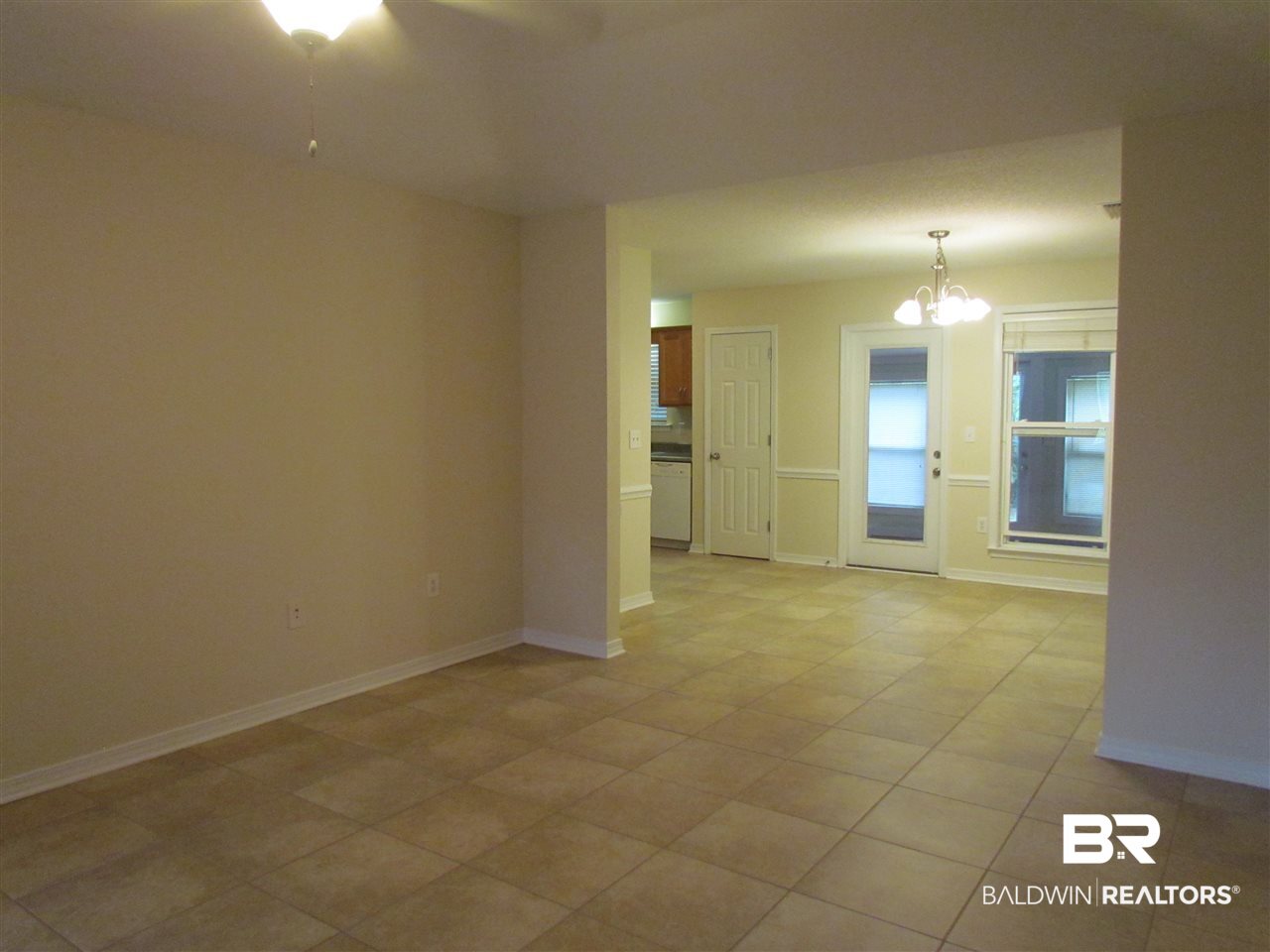 1596 Abbey Loop Foley, AL 36535 - Photo 6 of 31 living area 3