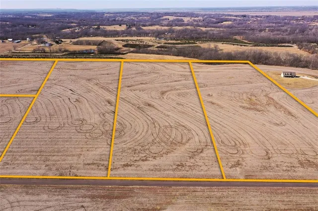 $275,000 | Bogart Road, Sibley, MO 64088