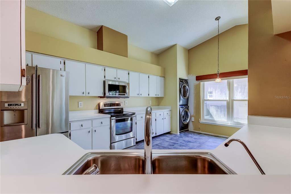 1795 Bayhill Drive Oldsmar, FL 34677 - Photo 21 of 58