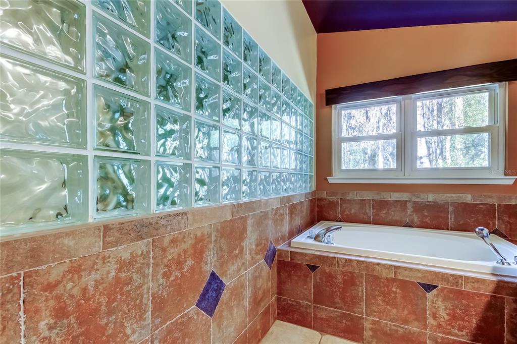 1795 Bayhill Drive Oldsmar, FL 34677 - Photo 28 of 58