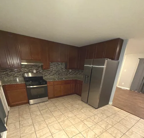 $1,750 | 2051 217th Street, Sauk Village, IL 60411