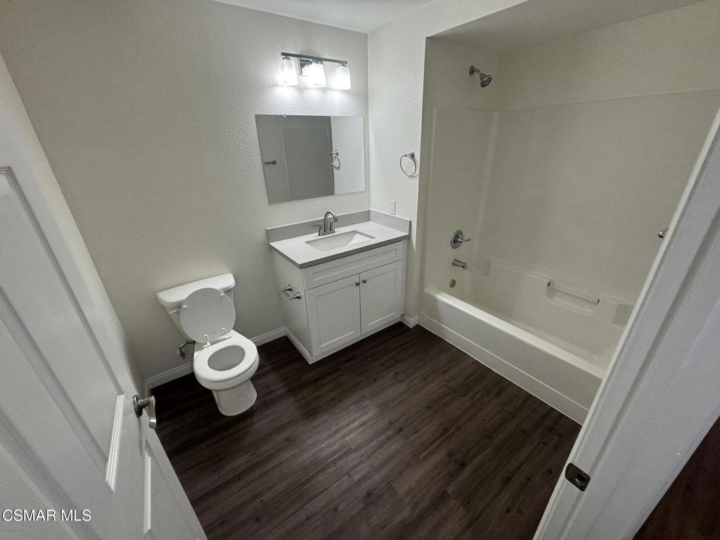 1850 Buyers Street, Unit 204 Simi Valley, CA 93063 - Photo 9 of 14