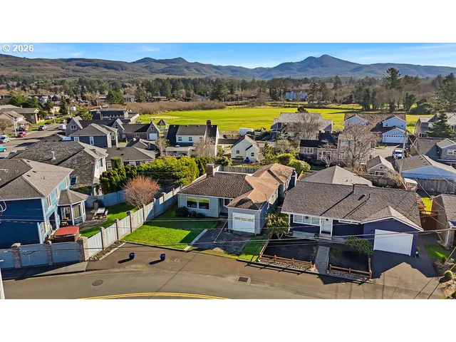 $499,900 | 2311 South Downing Street, Seaside, OR 97138