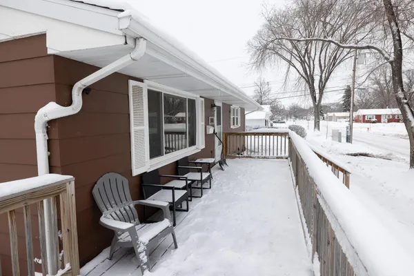 $230,000 | 1909 9th Avenue South, Fargo, ND 58103