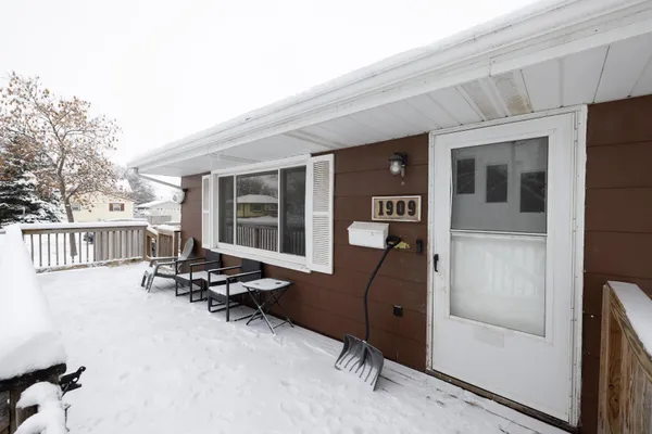 $230,000 | 1909 9th Avenue South, Fargo, ND 58103