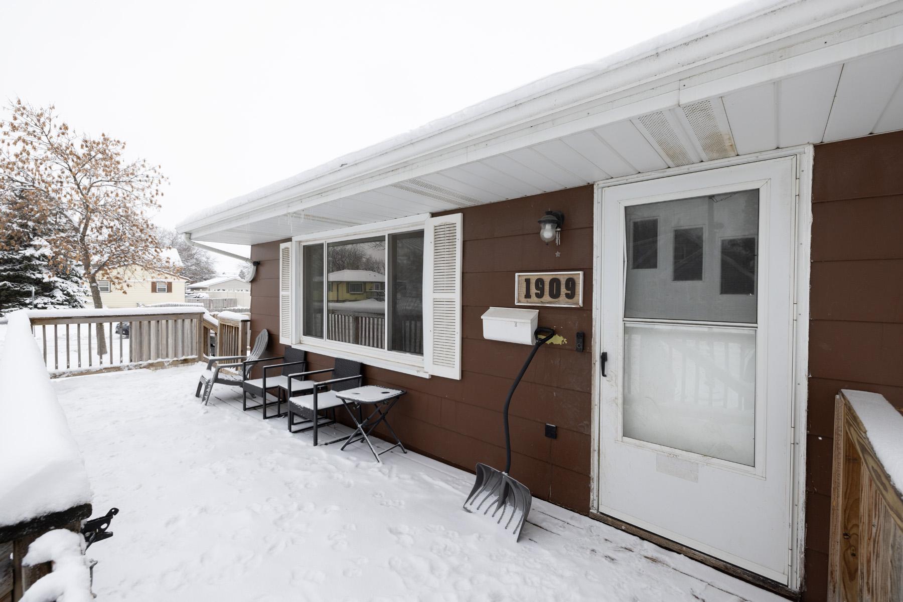 1909 9th Avenue South Fargo, ND 58103 - Photo 5 of 28