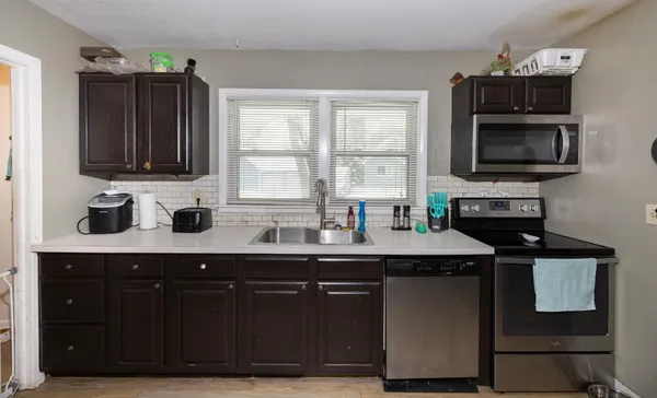 $230,000 | 1909 9th Avenue South, Fargo, ND 58103