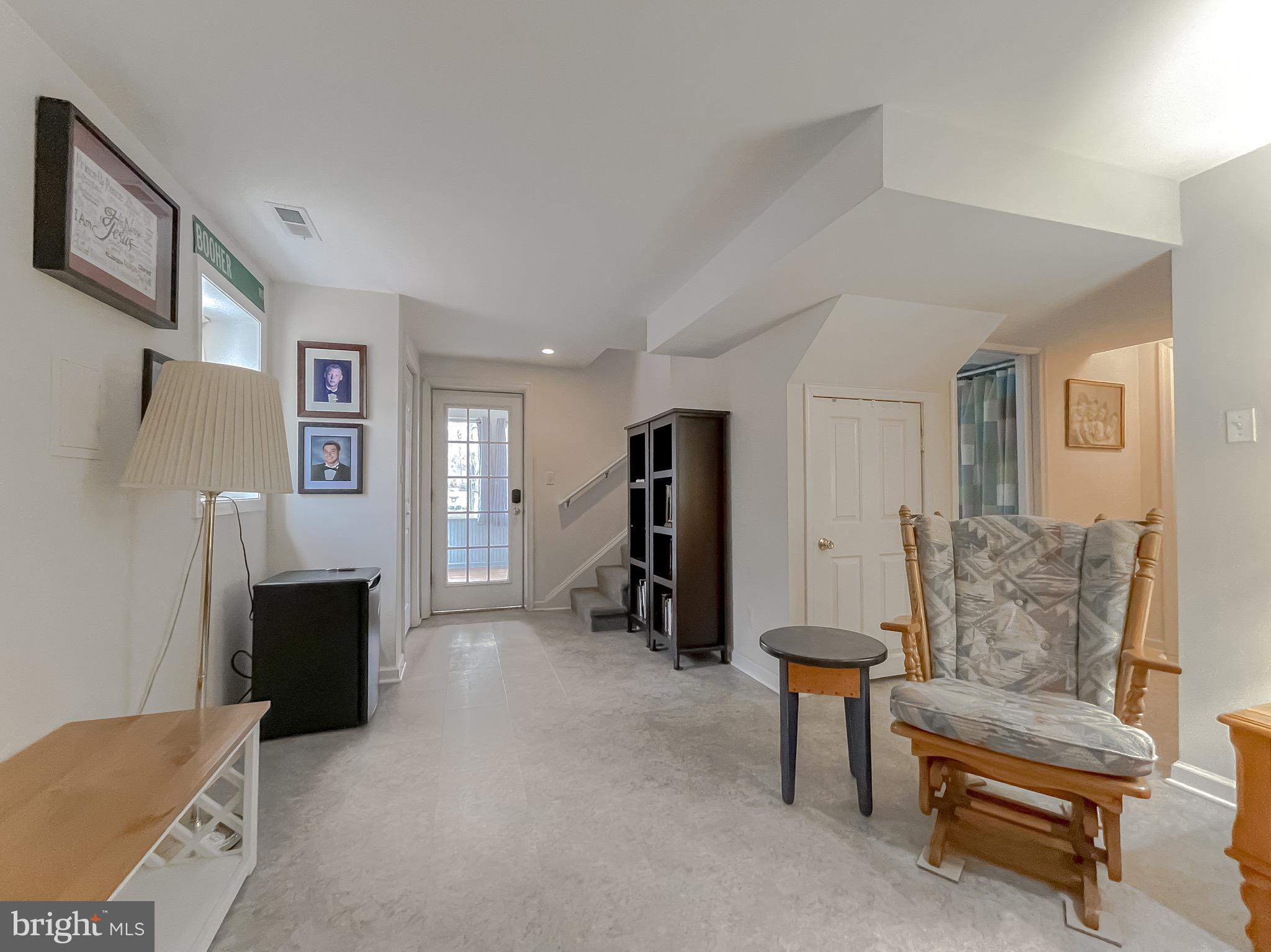 6015 Fir Road St. Leonard, MD 20685 - Photo 29 of 57 Family room