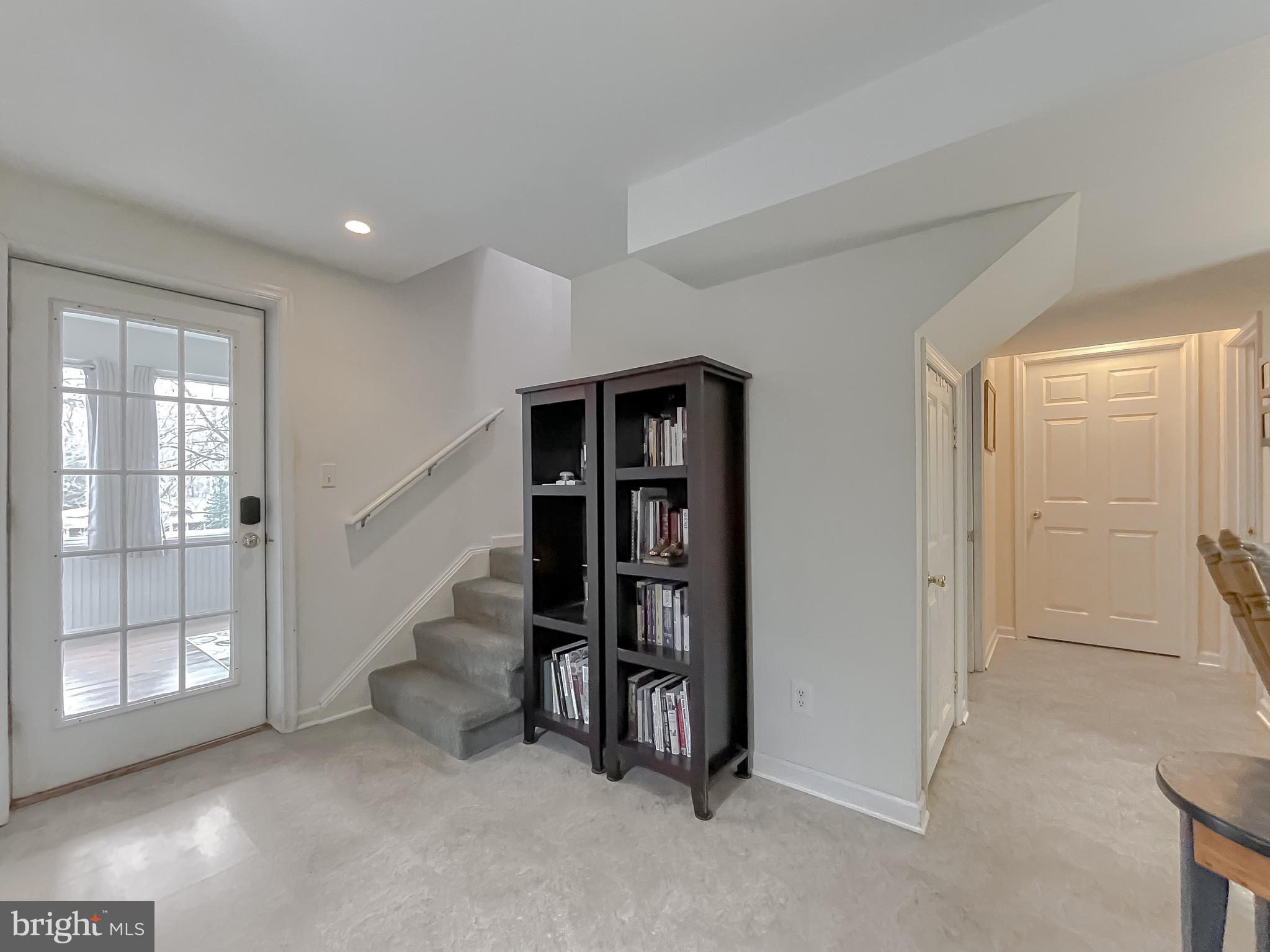 6015 Fir Road St. Leonard, MD 20685 - Photo 30 of 57 Family room
