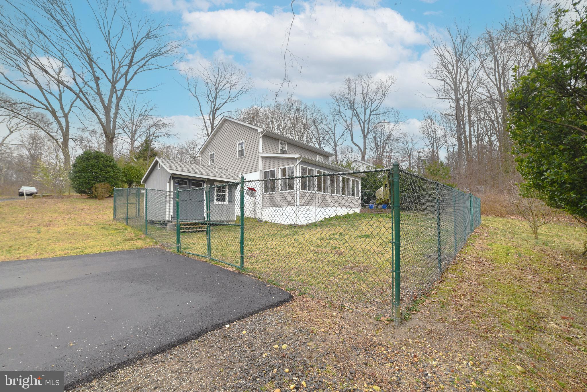 6015 Fir Road St. Leonard, MD 20685 - Photo 45 of 57 Two driveways with this home!