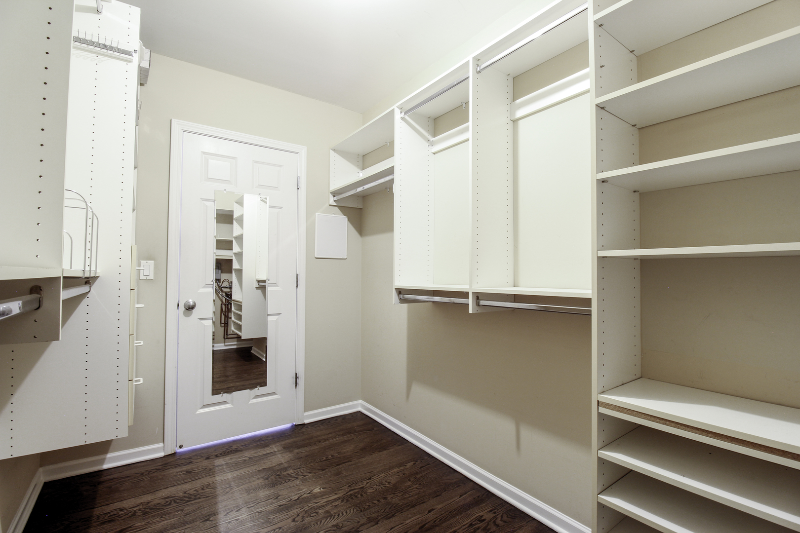 3760 North Fremont Street, Unit 3 Chicago, IL 60613 - Photo 16 of 39