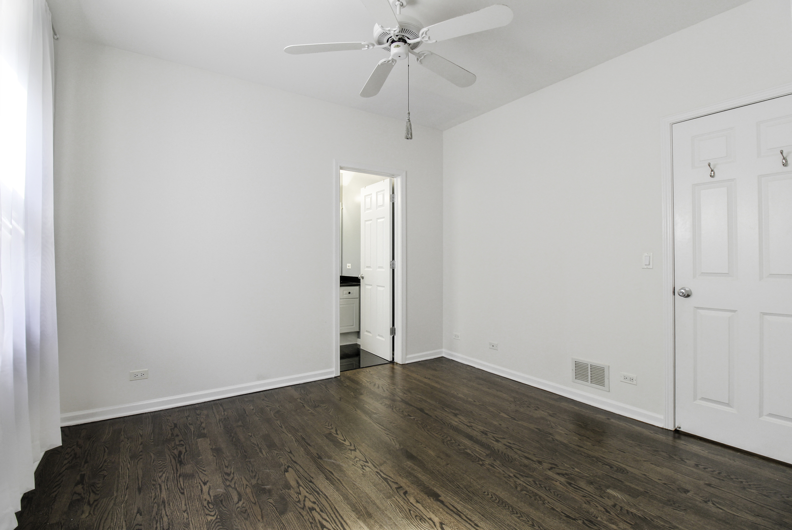 3760 North Fremont Street, Unit 3 Chicago, IL 60613 - Photo 22 of 39
