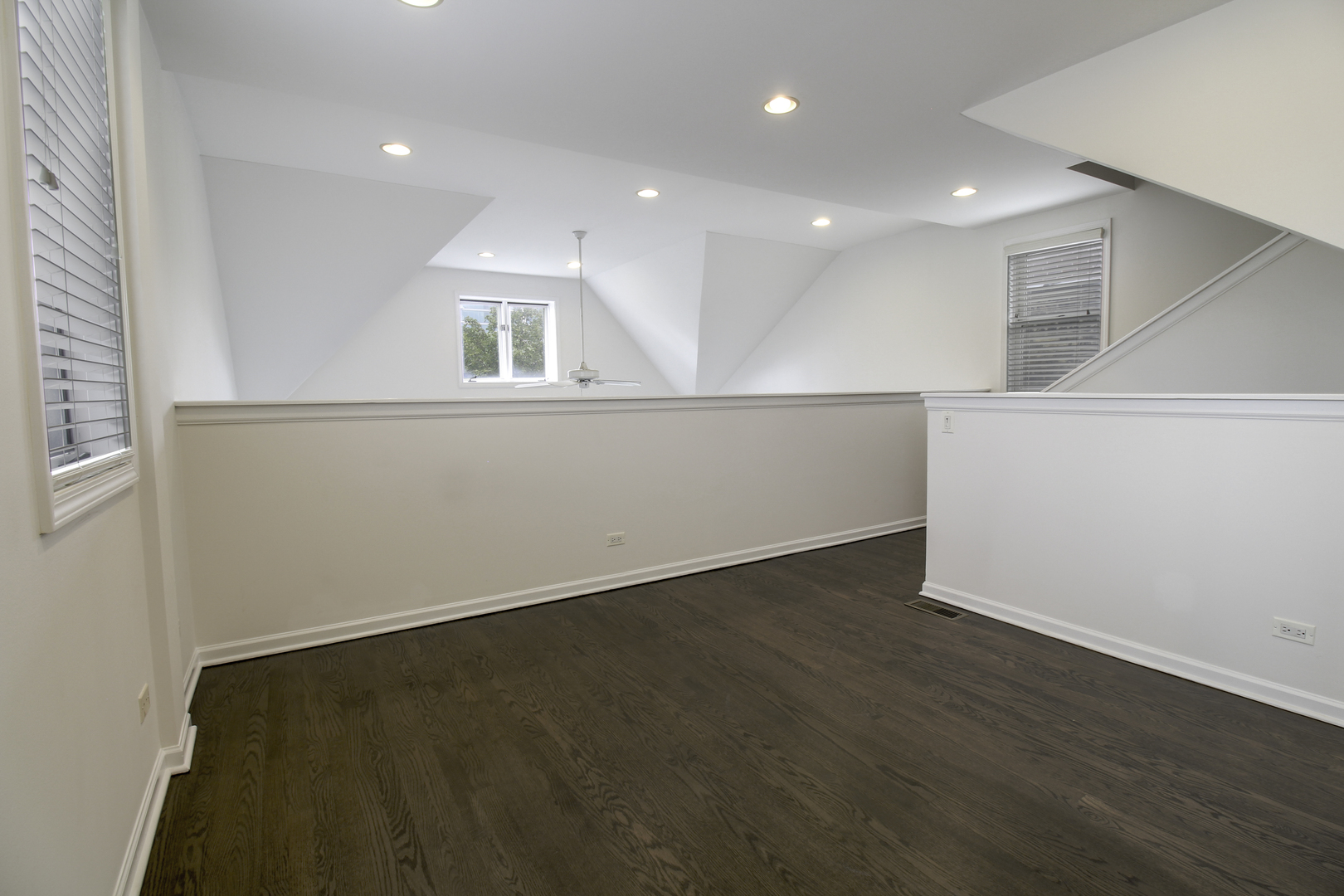 3760 North Fremont Street, Unit 3 Chicago, IL 60613 - Photo 28 of 39