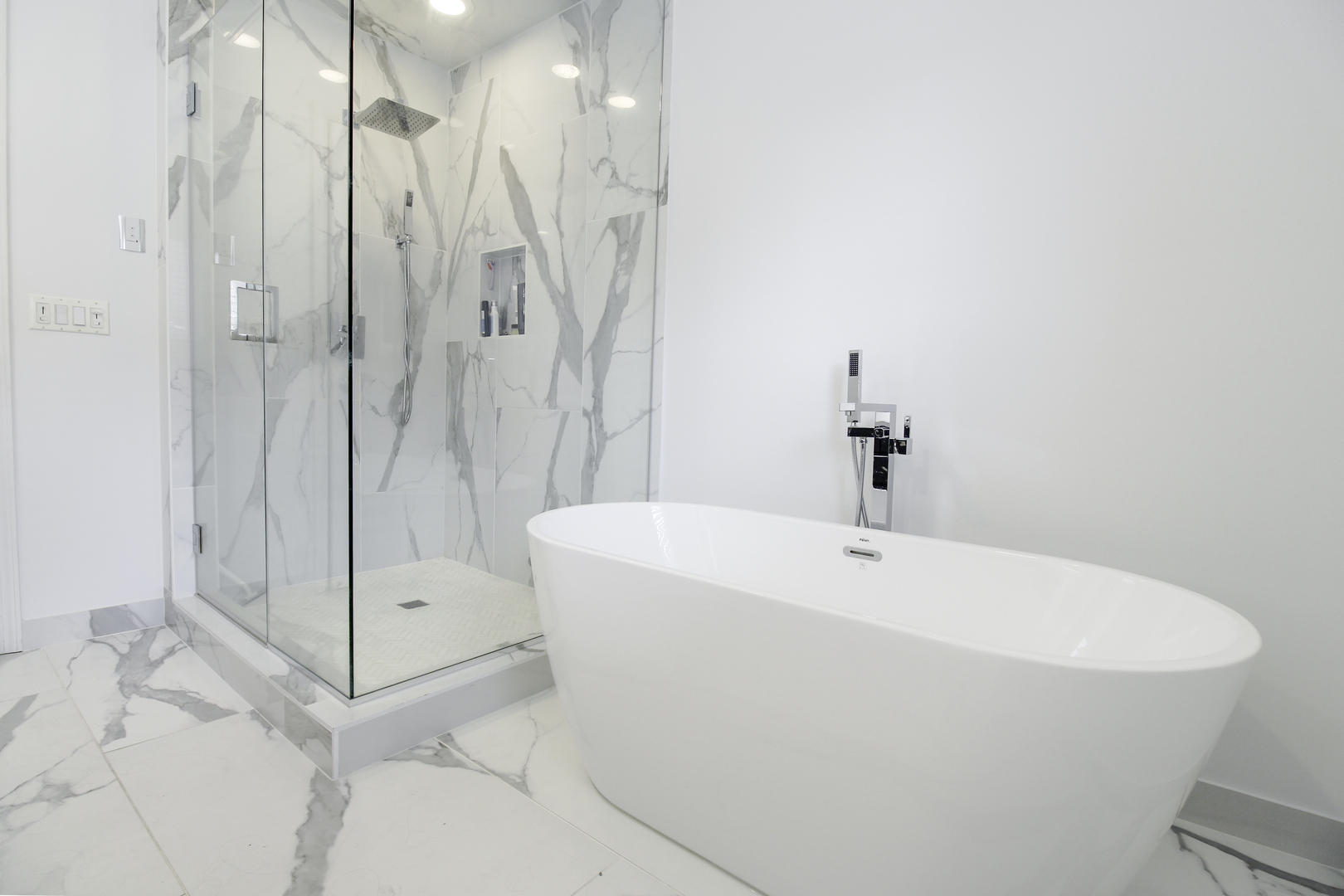 3760 North Fremont Street, Unit 3 Chicago, IL 60613 - Photo 7 of 39
