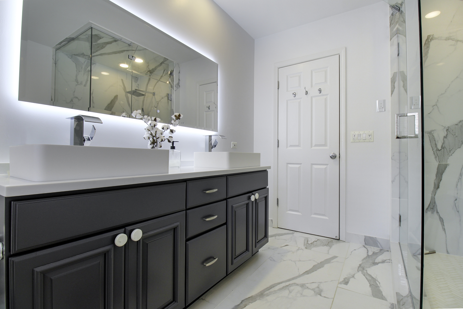 3760 North Fremont Street, Unit 3 Chicago, IL 60613 - Photo 8 of 39