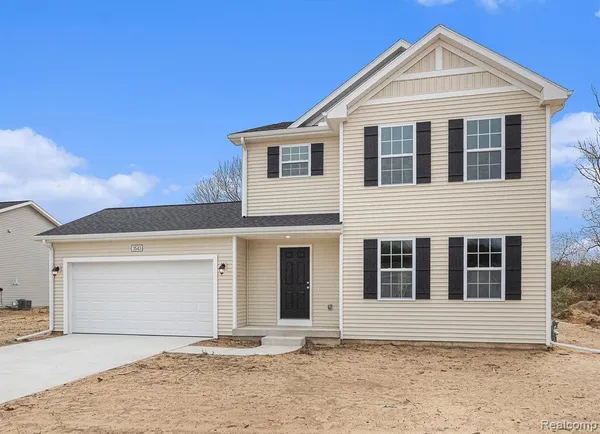 $354,900 | 229 Wildflower Drive, Hillsdale, MI 49242