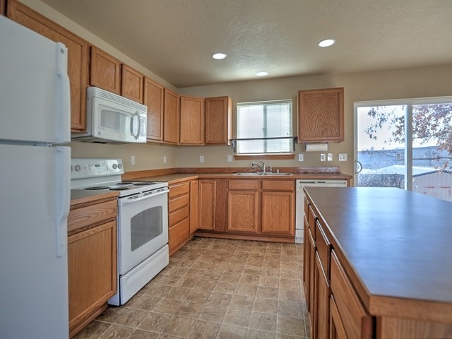 15210 Riverside Lane Spokane Valley, WA 99037 - Photo 8 of 20
