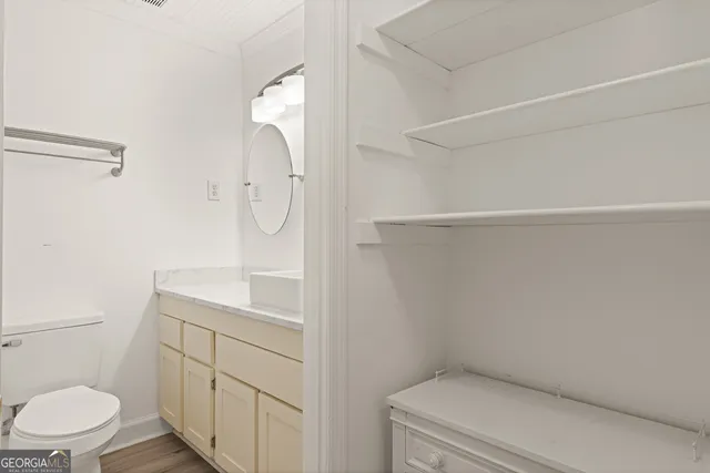 a close view of washer and dryer