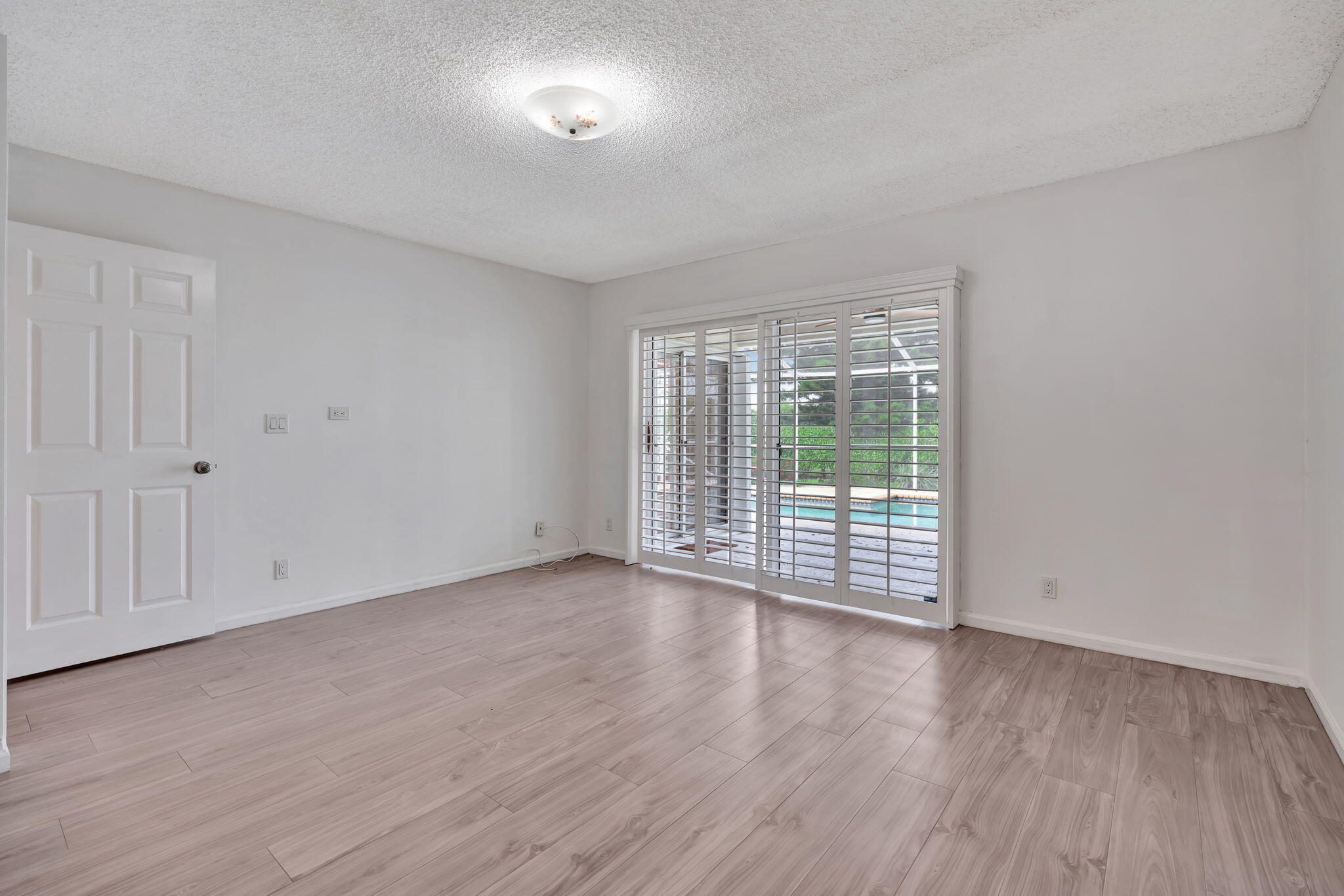 18253 Southeast Fairview Circle Jupiter, FL 33469 - Photo 13 of 54 16-web-or-mls-_MLP6903