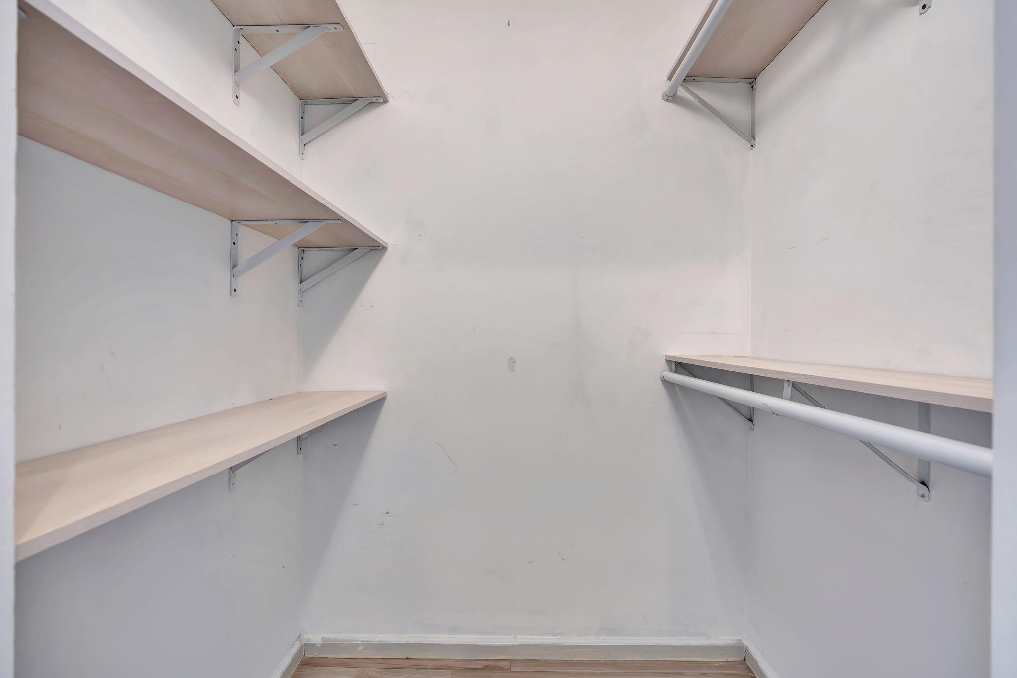 18253 Southeast Fairview Circle Jupiter, FL 33469 - Photo 14 of 54 17-web-or-mls-_MLP6908