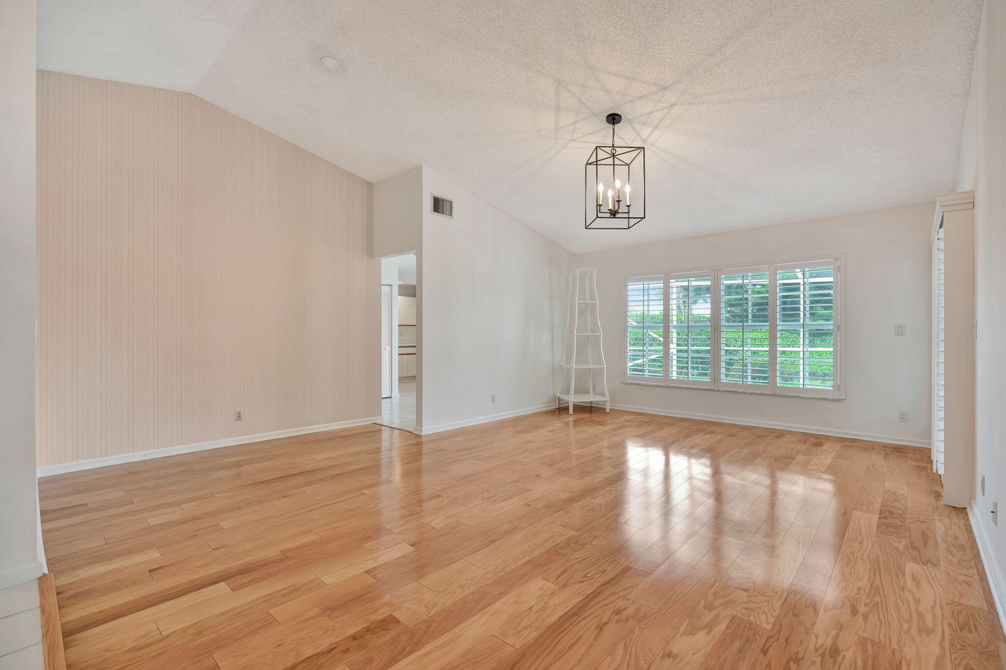 18253 Southeast Fairview Circle Jupiter, FL 33469 - Photo 31 of 54 34-web-or-mls-_MLP6993