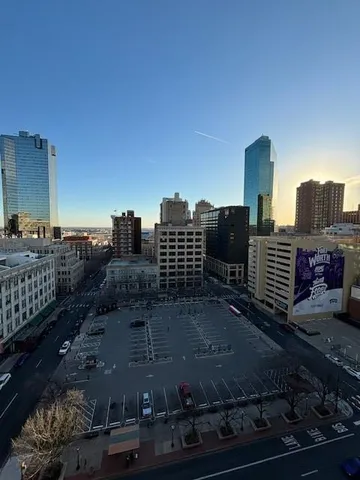 $350,000 | 500 Throckmorton Street, Unit 1102, Fort Worth, TX 76102