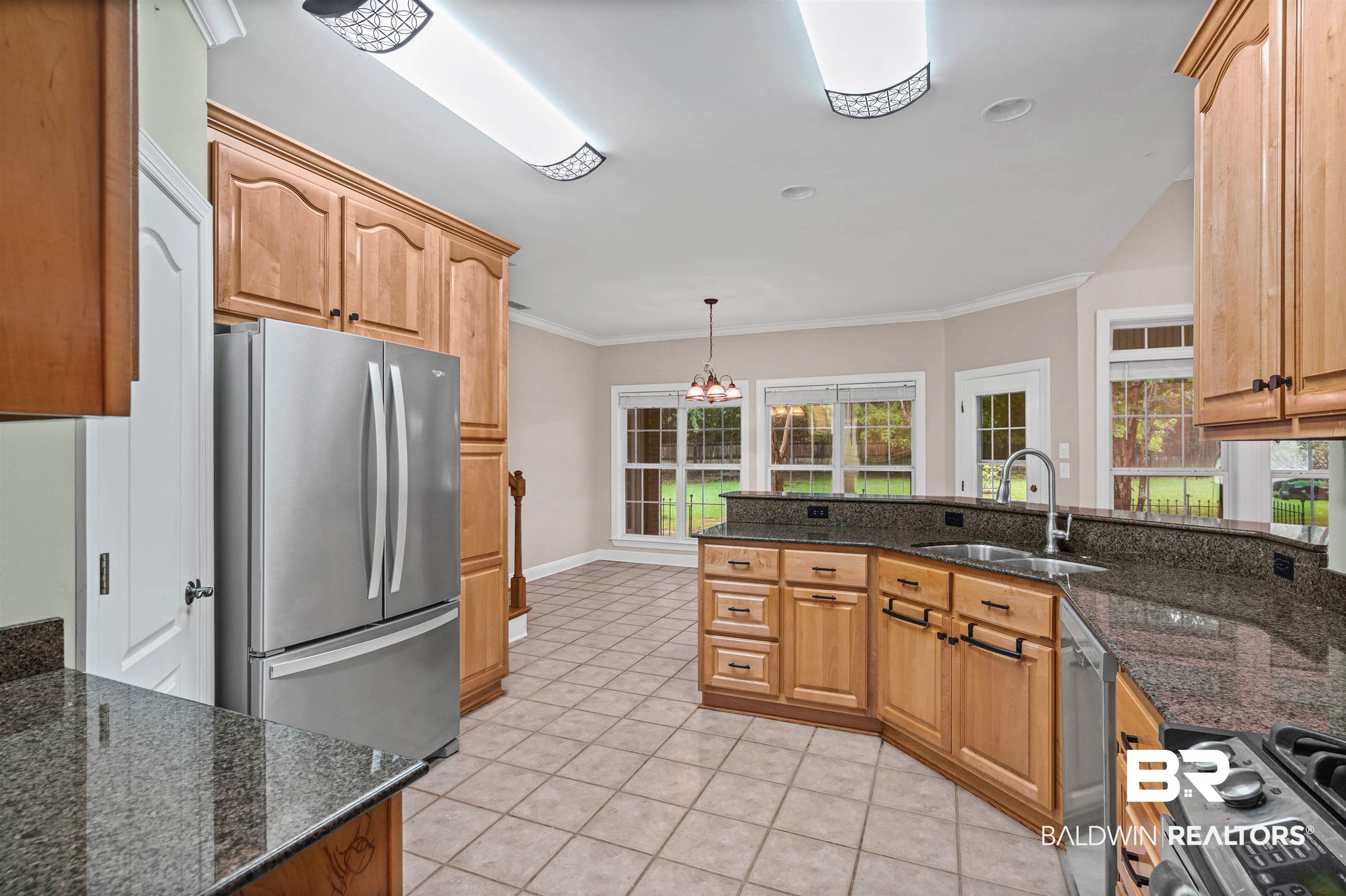 8877 Dawes Lake Road South Mobile, AL 36619 - Photo 6 of 29 Kitchen