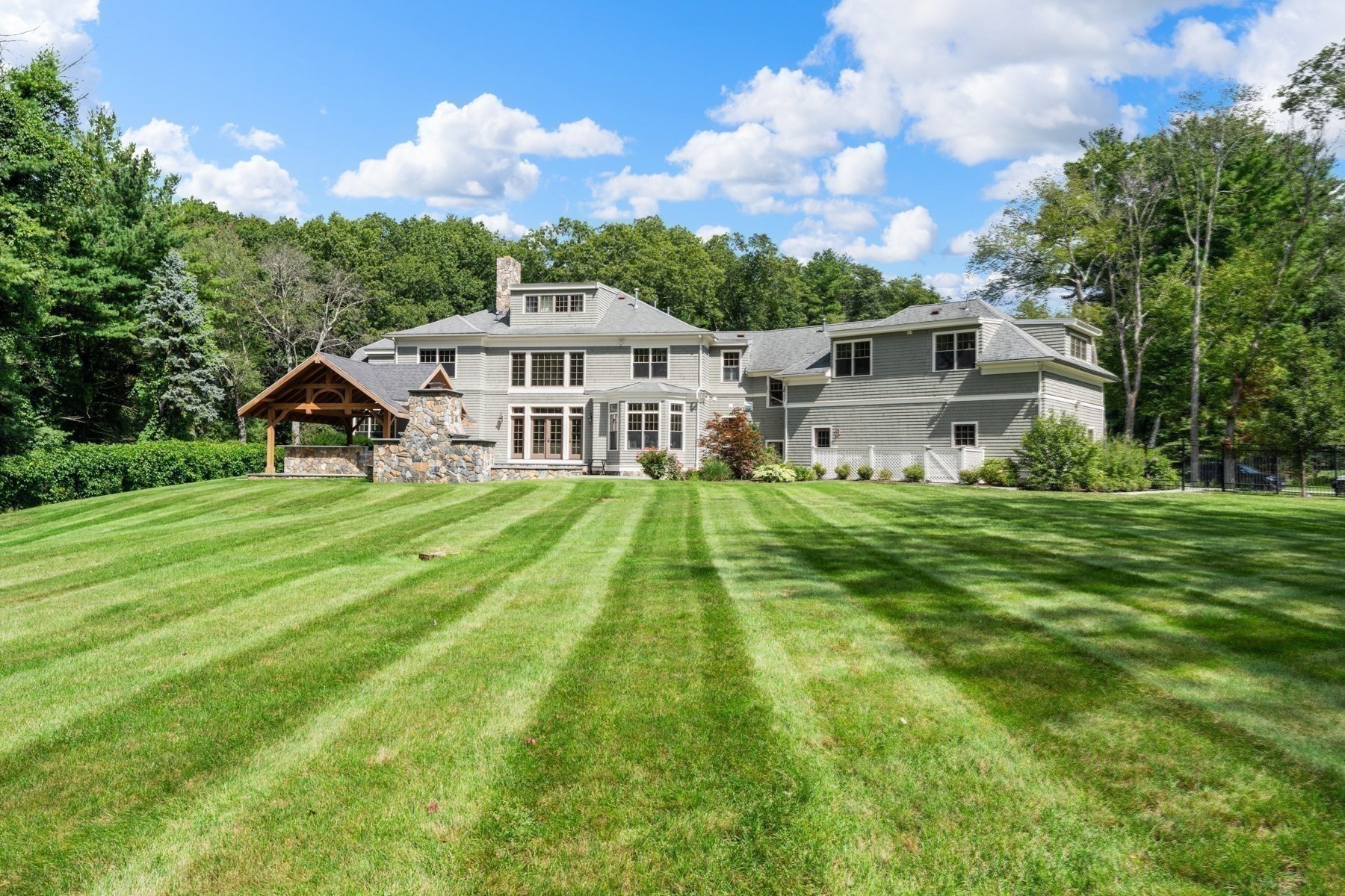 21 Westerly Road Weston, MA 02493 - Photo 35 of 37 Gallery Image 35